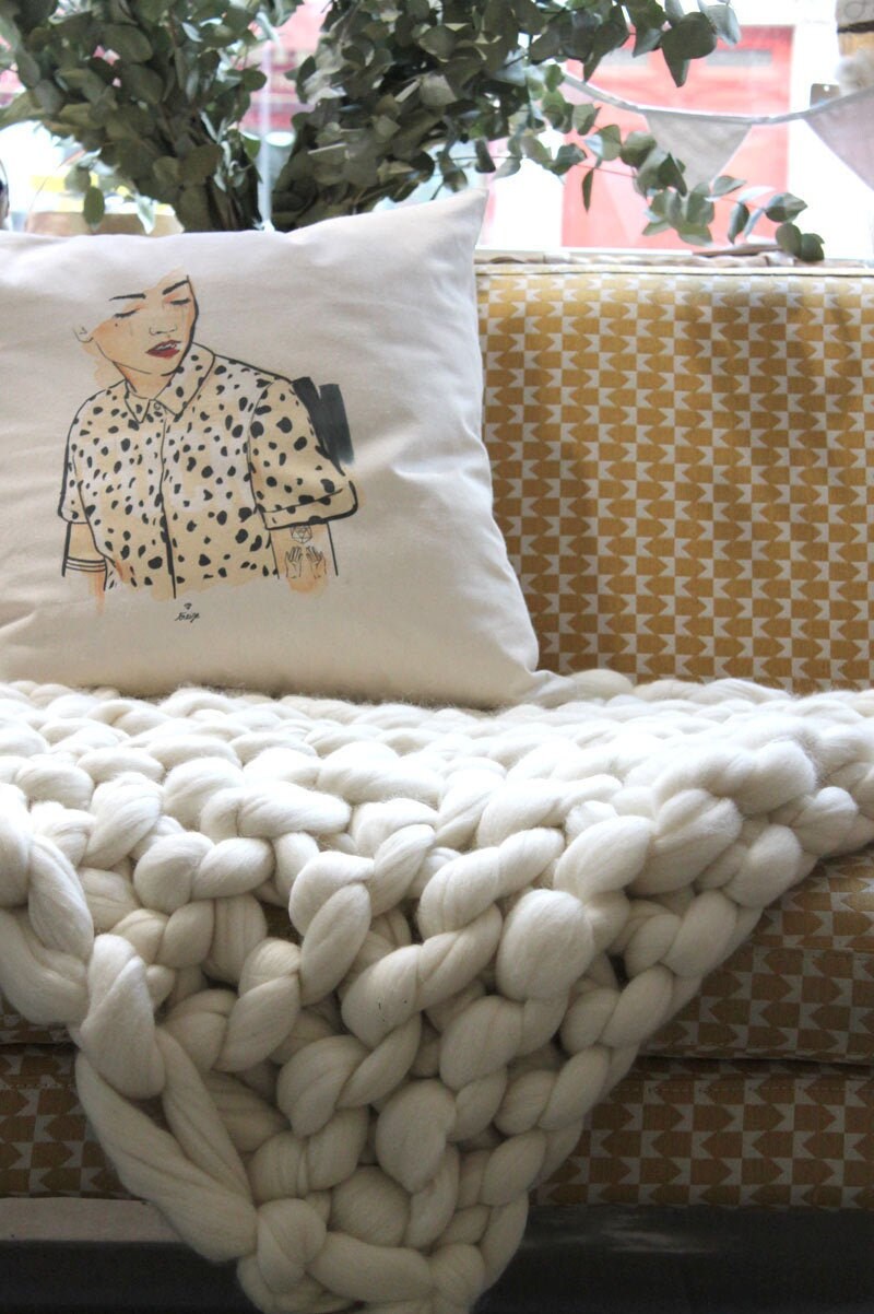 Jeym est Julie, créatrice d’objets poétiques qui enchantent le quotidien. ateliers créatifs diy artiste Nice