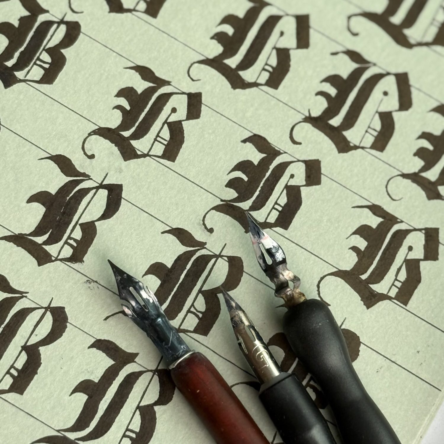 artiste calligraphe Nice