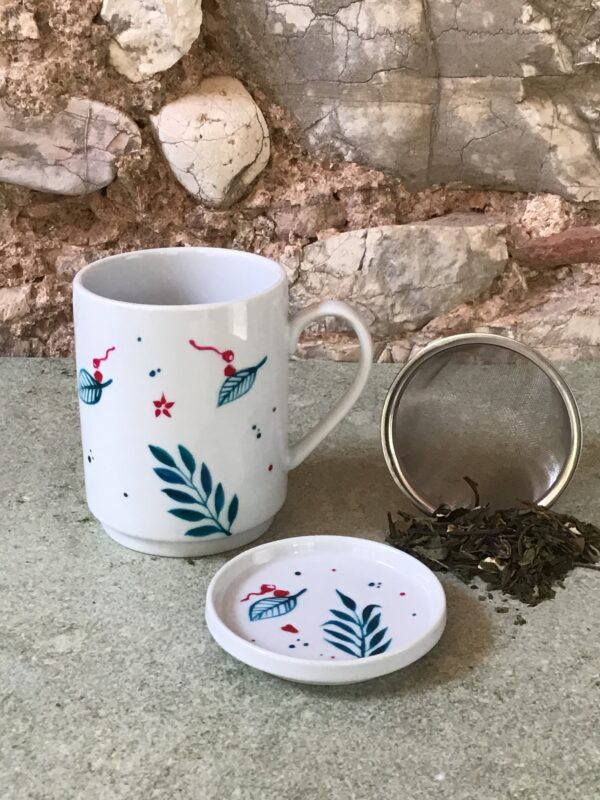 Tisanière thé infusions en porcelaine de limoges peinte à la main par jeym. Ventre drop collection bleue pour combat contre cancer. petit déjeuner cocooning