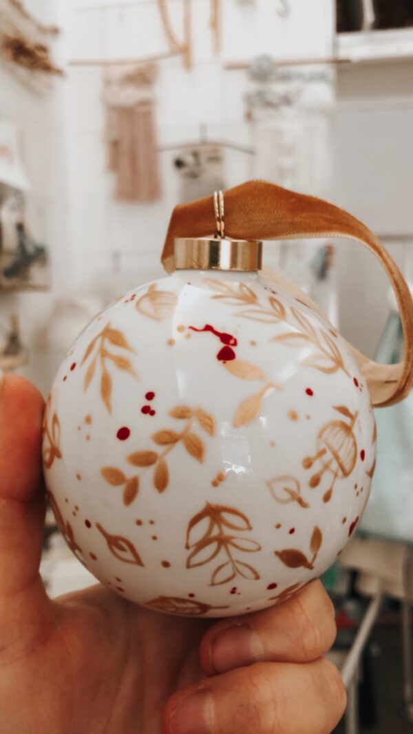 Boule de Noël personnalisée porcelaine peinte main
