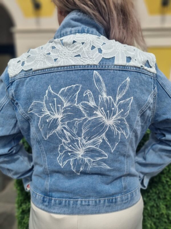 Blouson en jean - pour mariage - future mariée- personnalisable et peint à la main – Image 2
