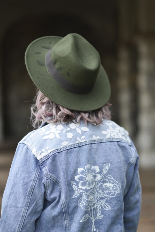 Blouson en jean - pour mariage - future mariée- personnalisable et peint à la main