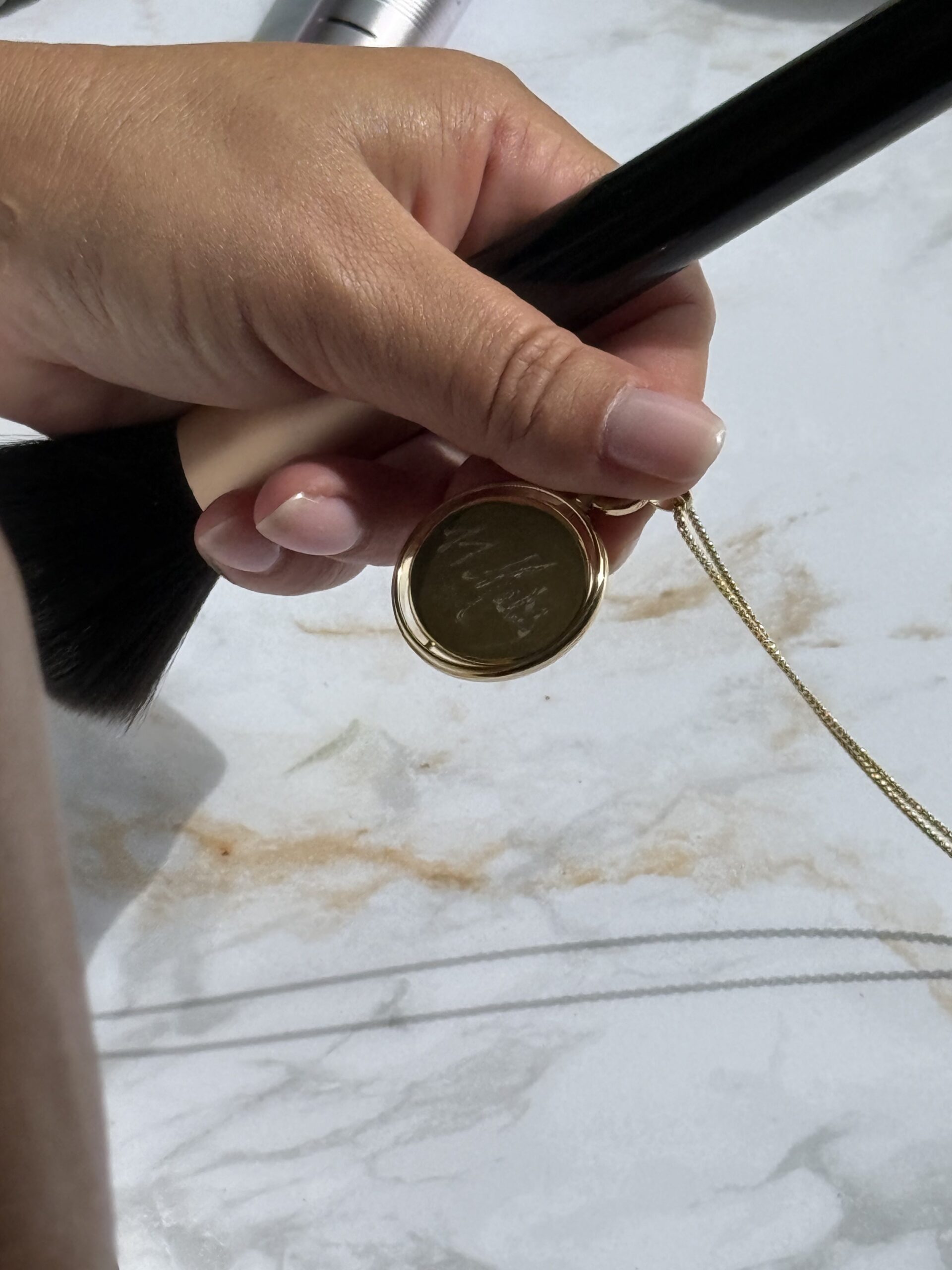 Gravure sur bijoux