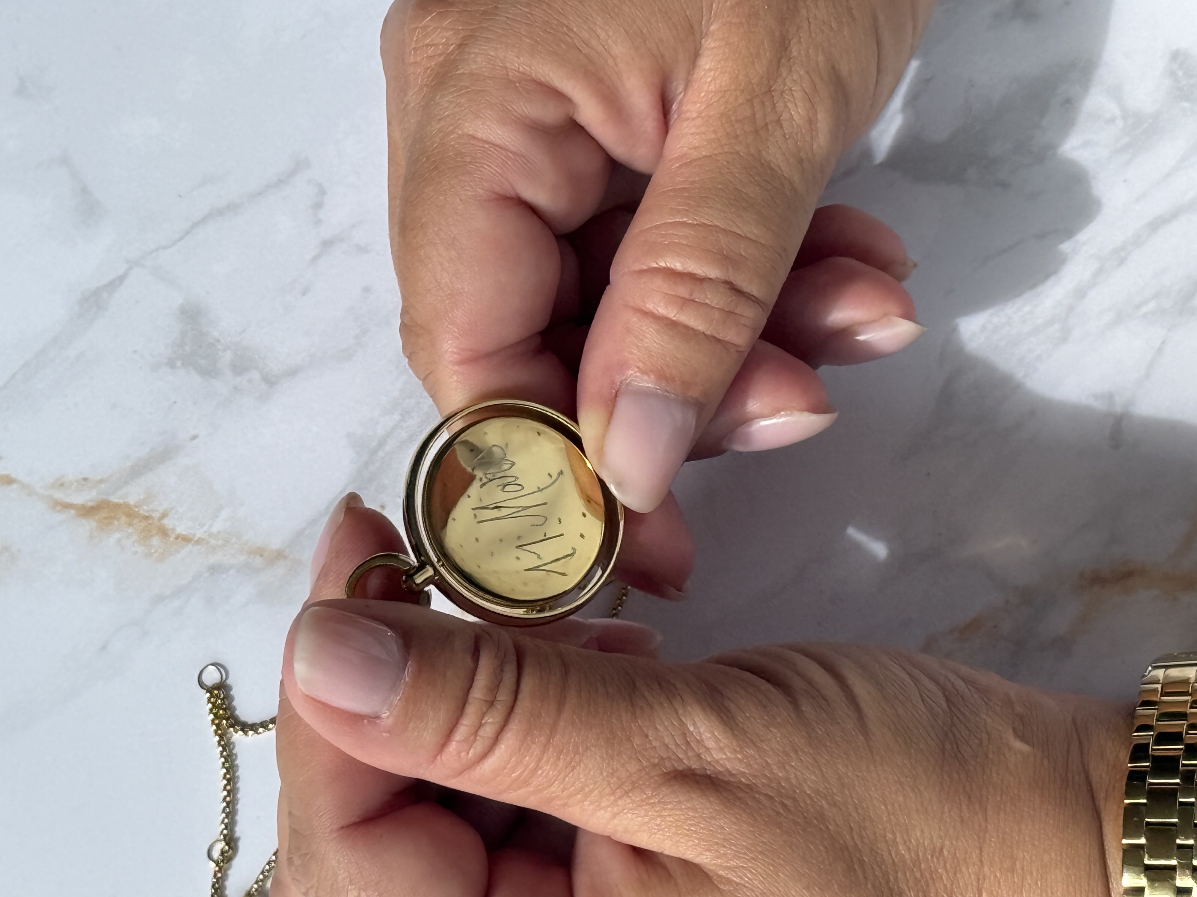 gravure sur bijoux