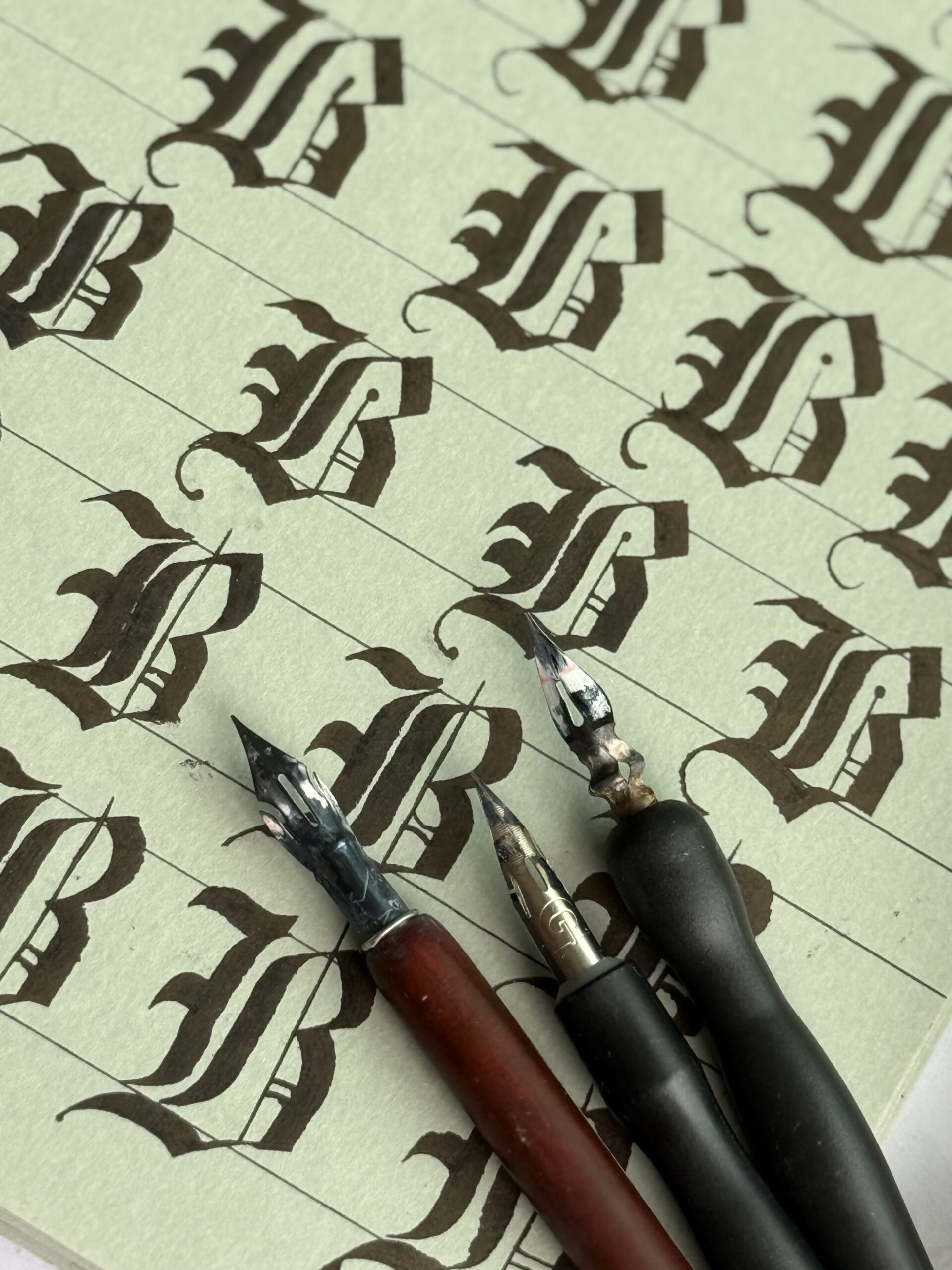 artiste calligraphe Nice