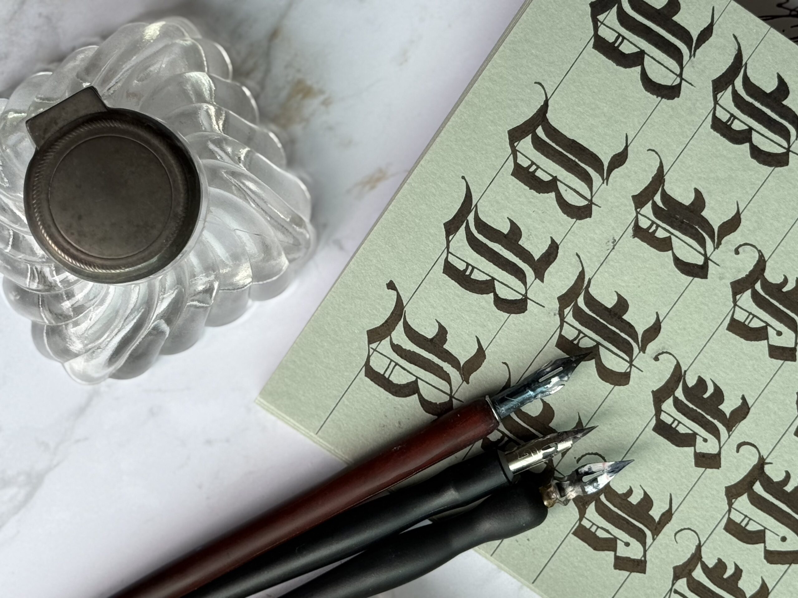 artiste calligraphe Nice